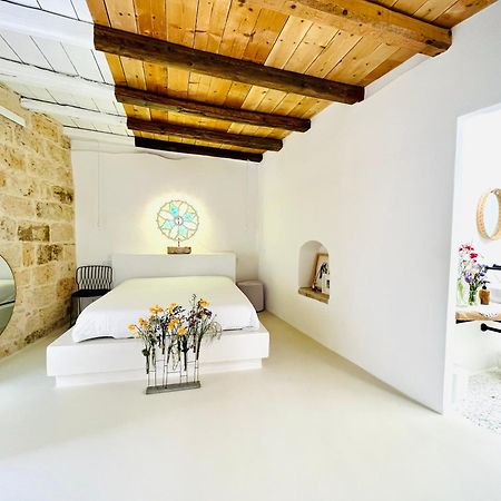 אקואוויווה דלה פונטי Hydria Guest House Art Gallery מראה חיצוני תמונה
