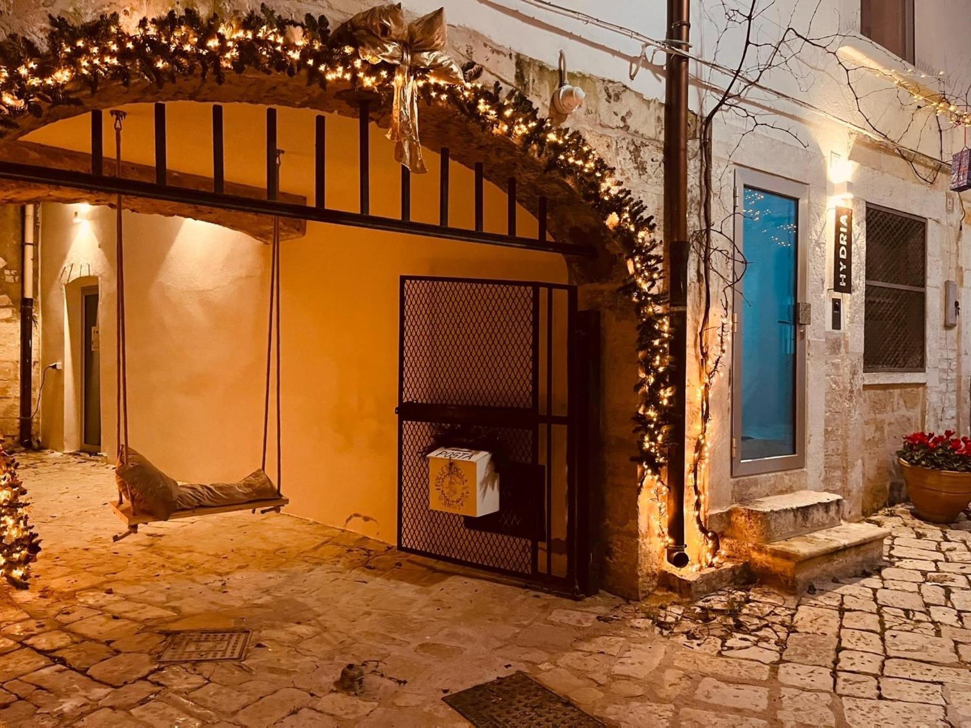אקואוויווה דלה פונטי Hydria Guest House Art Gallery מראה חיצוני תמונה