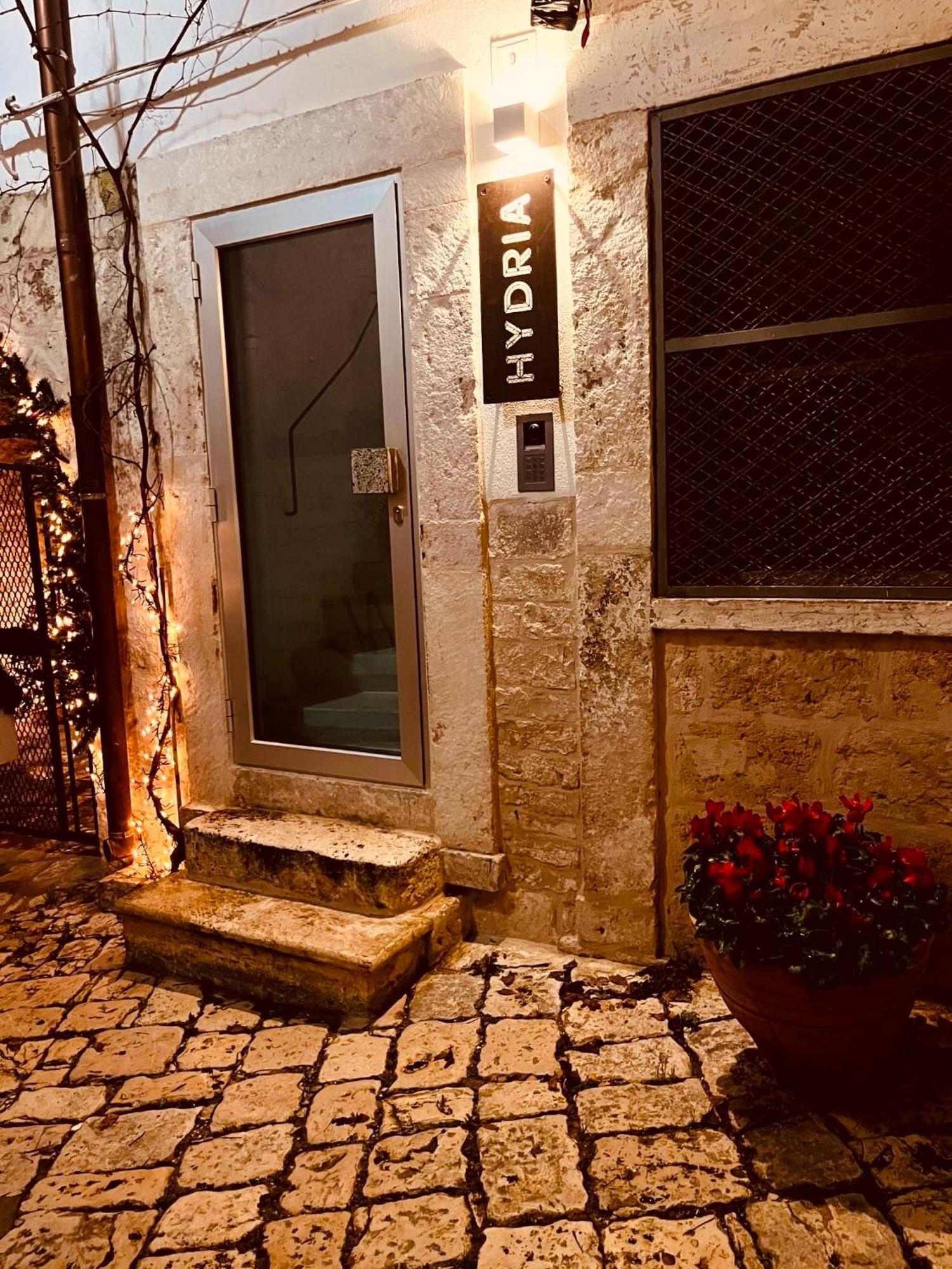 אקואוויווה דלה פונטי Hydria Guest House Art Gallery מראה חיצוני תמונה