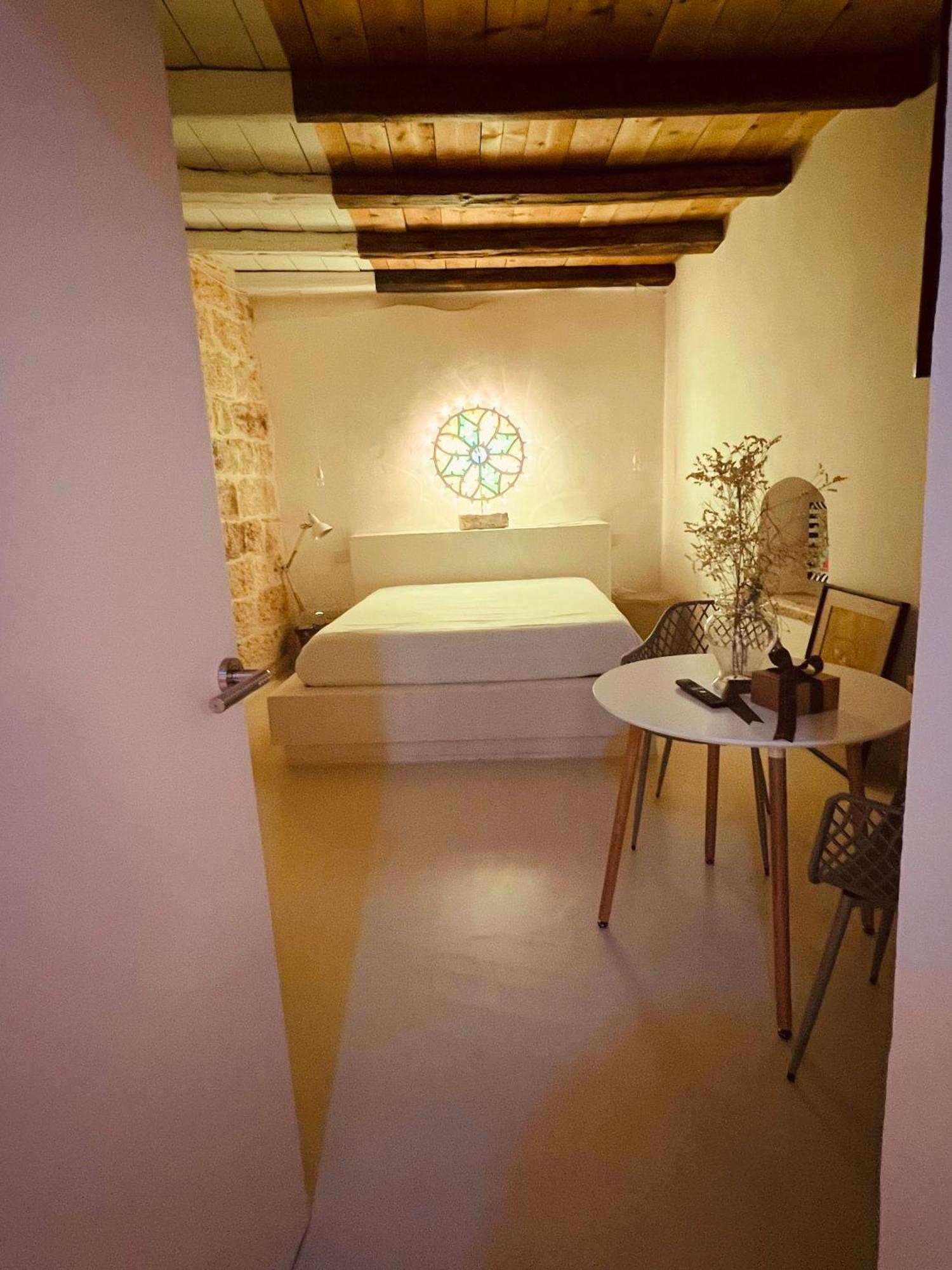 אקואוויווה דלה פונטי Hydria Guest House Art Gallery מראה חיצוני תמונה